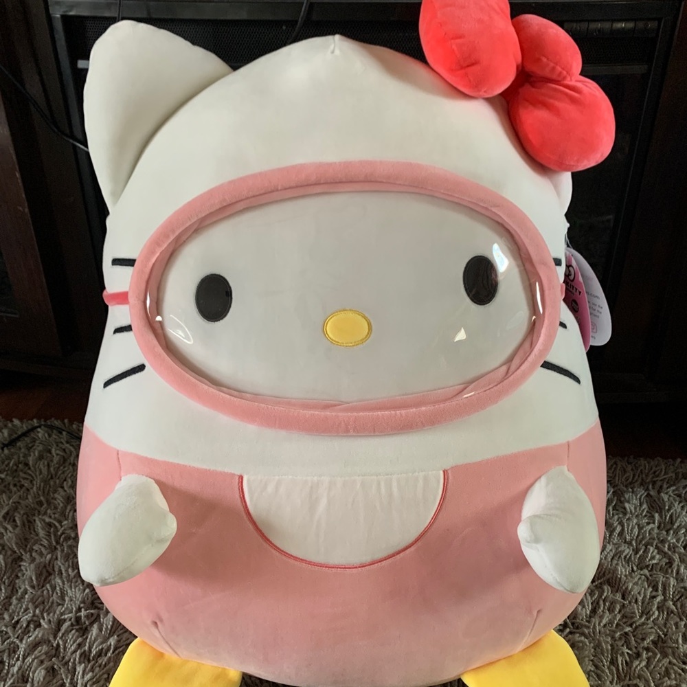 Hello Kitty 20” Squidhmallow
